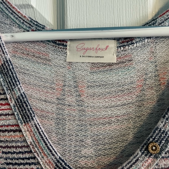 Sugarfox Long-sleeve Scoop Neck Top - Picture 3 of 5